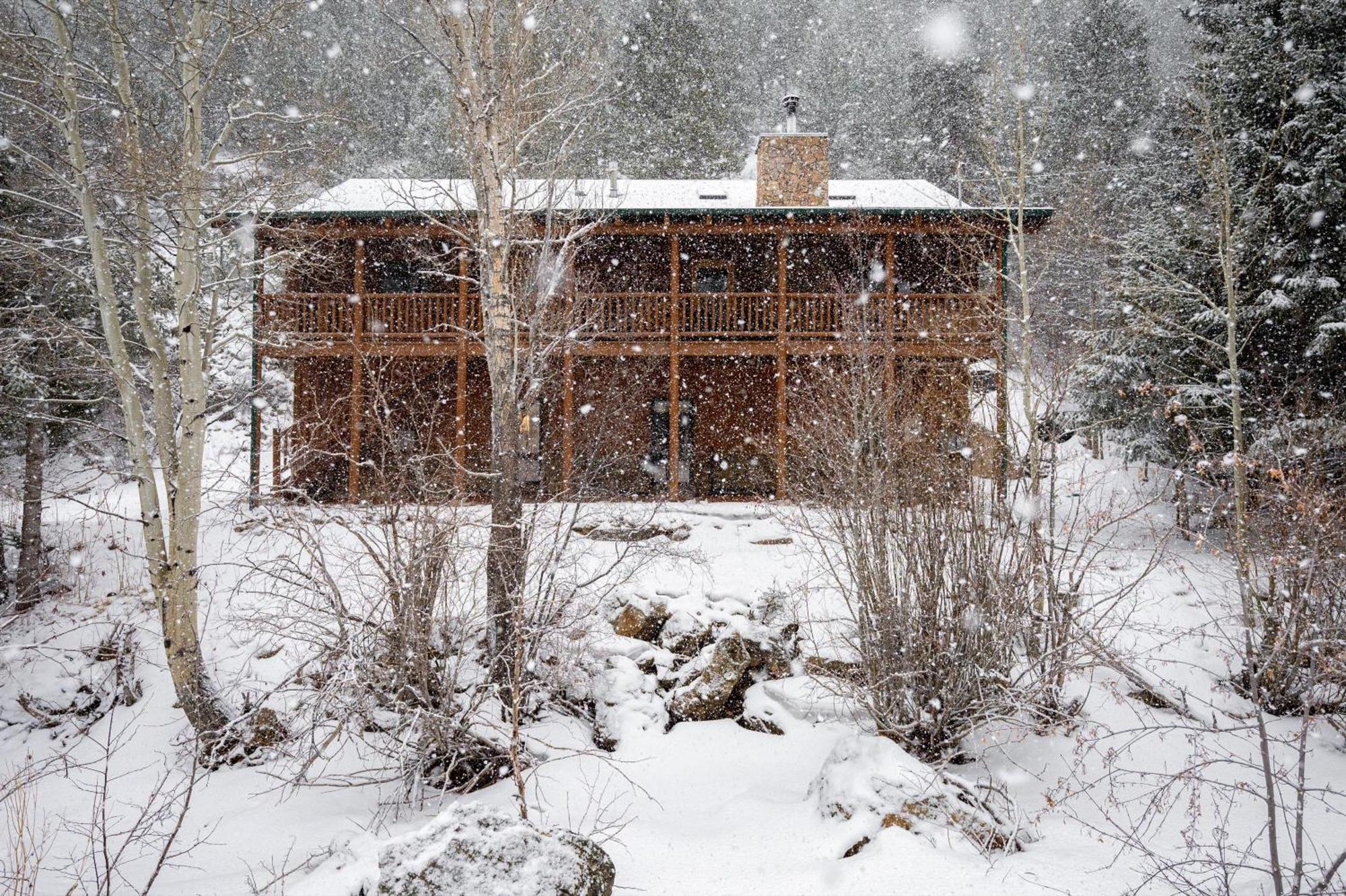 Iconic Log Cabin Escape - Idaho Springs - Hot Tub Villa Exterior photo